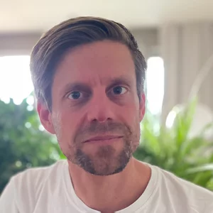 Prof. Dr. Raphael Reuten